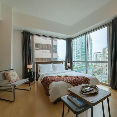 Prime Avant Bgc Location Apartments By Ph Staycation Manila Exterior photo