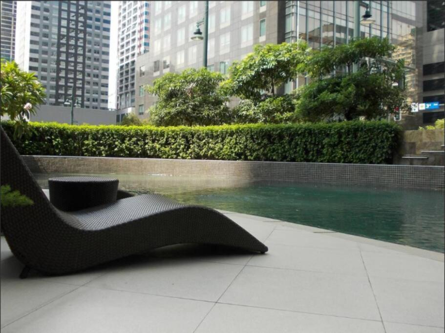 Prime Avant Bgc Location Apartments By Ph Staycation Manila Exterior photo